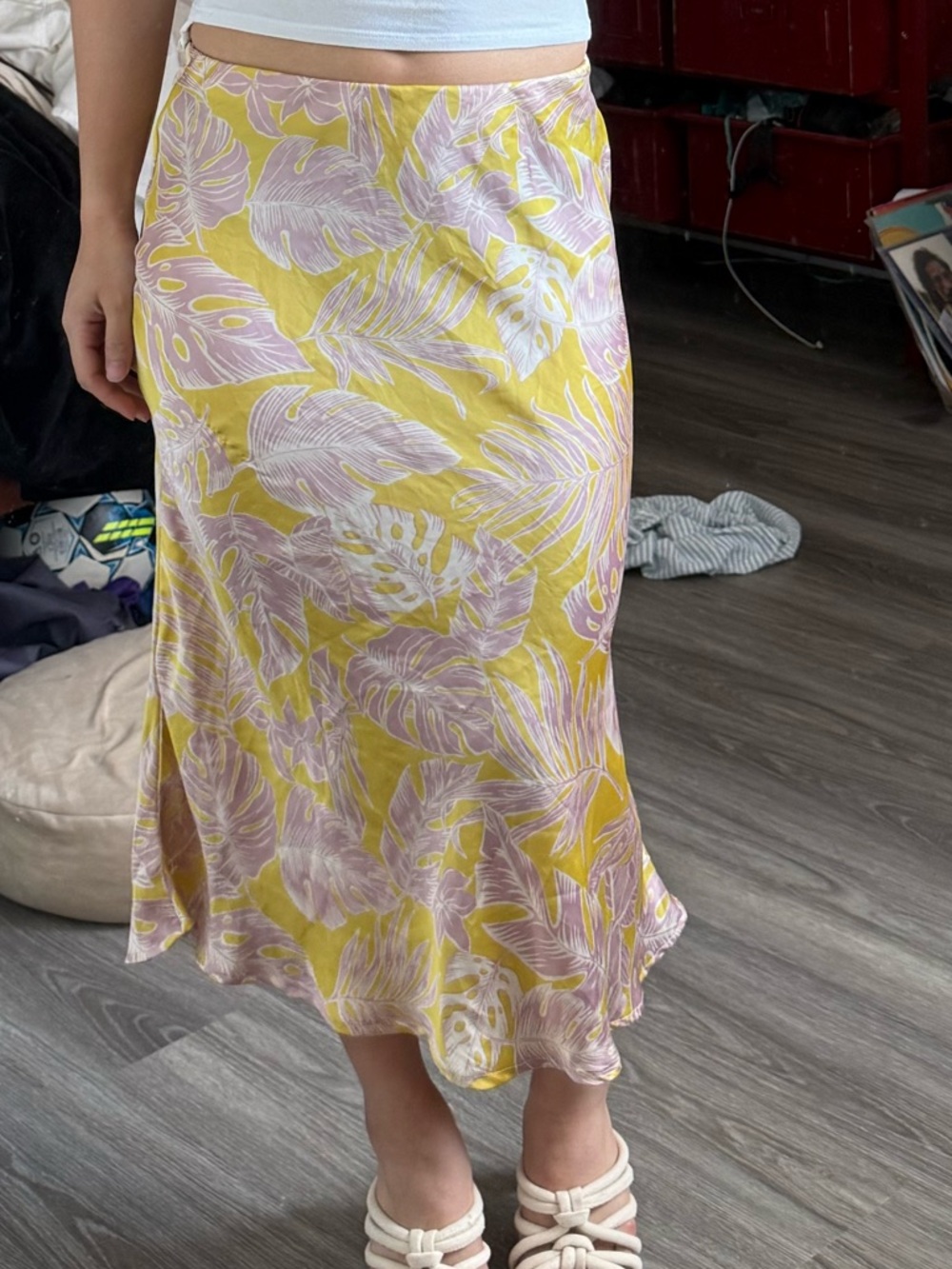 audrey Yellow & Pink Tropical Leaf High-Low Midi Skirt - Picture 3 of 3